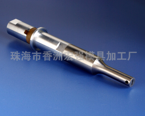 Ultrasonic transducer cutter